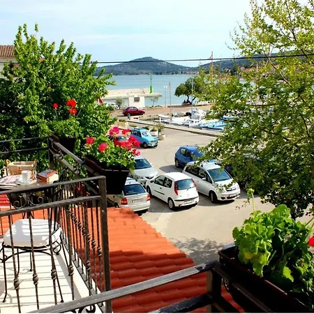 And Dalibor * Betina (Sibenik-Knin)