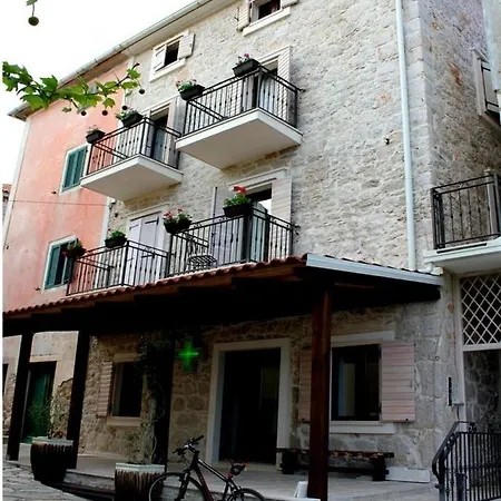 And Dalibor * Betina (Sibenik-Knin)